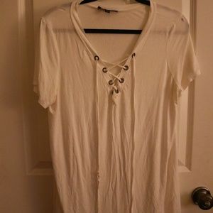 White T-shirt with Lace detail